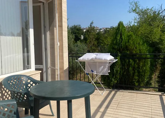 Апартамент Sunny Byala *